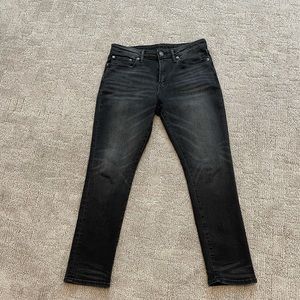 2 men’s American eagle jeans